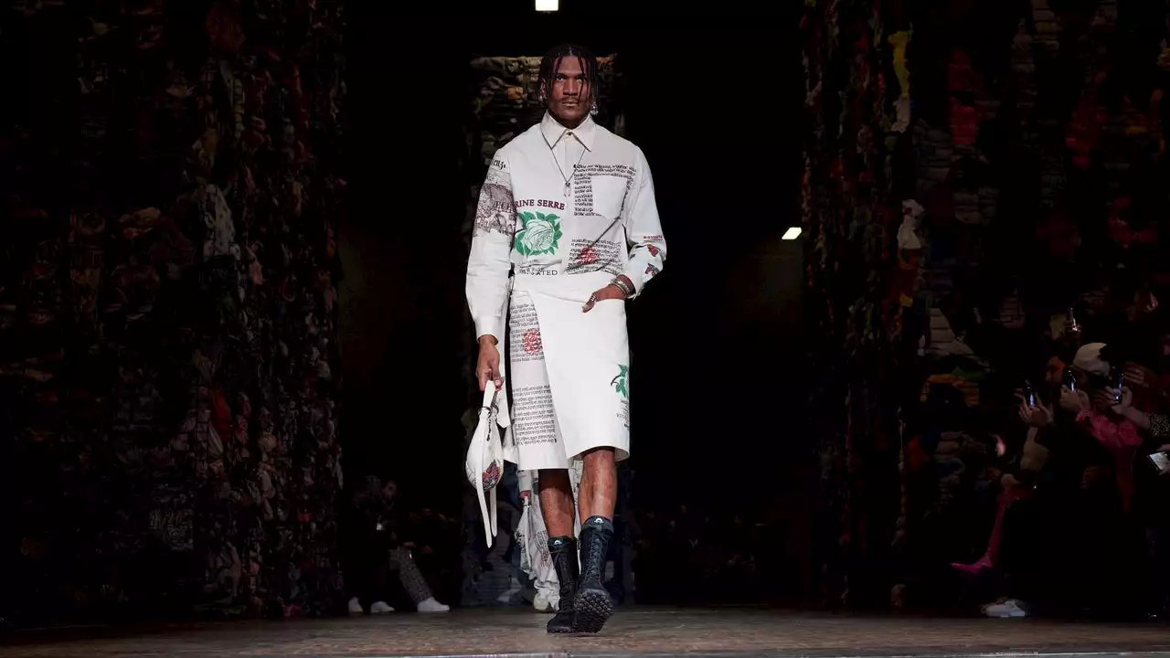 Marine Serre et son défilé post-apocalyptique ouvert au public secouent la Fashion Week de Paris