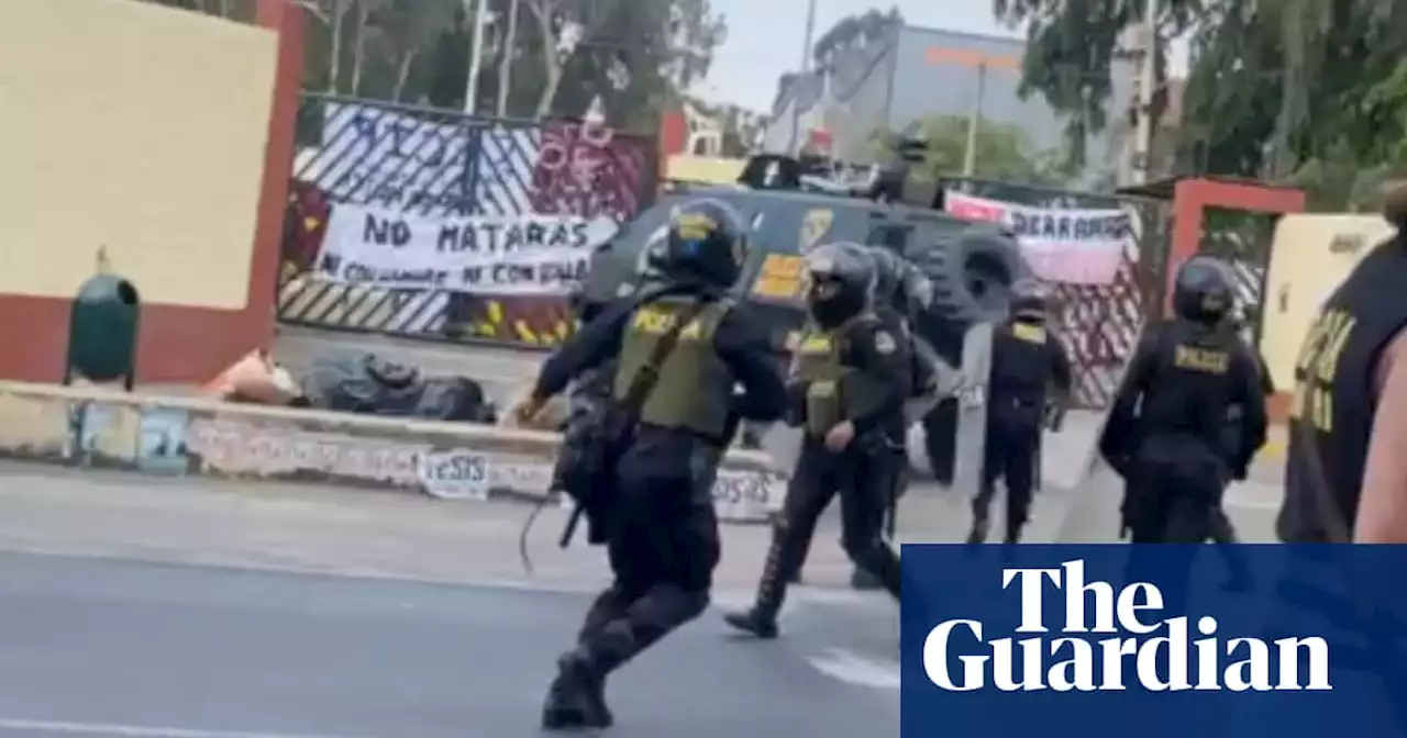 Police violently raid Lima university and Machu Picchu closed amid Peru unrest