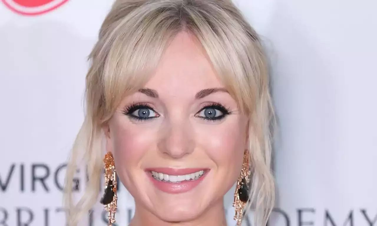Call The Midwifes Helen George Makes Incredible Career Confession 3874