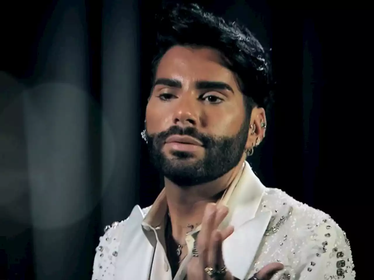 “Ora mi sento libero”. Federico Fashion Style fa coming out a Verissimo