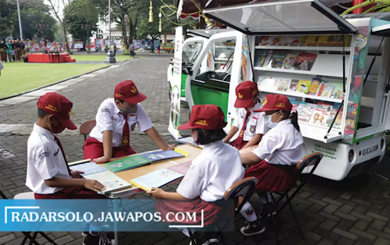 Ajarkan Anak Agar Hobi Membaca: Beri Teladan, Jadikan Rutinitas