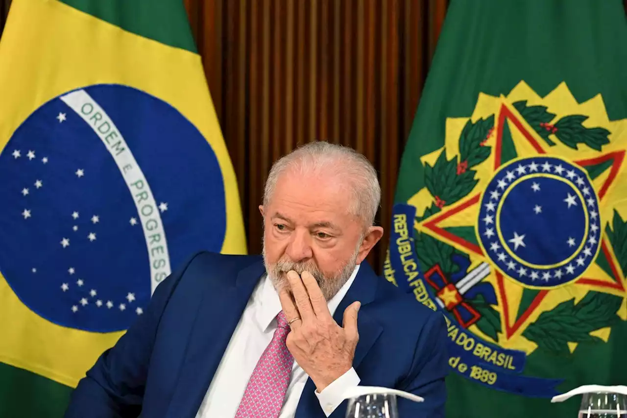 Lula chega ao Planalto para tratar da demissão do comandante do Exército em reunião com ministros