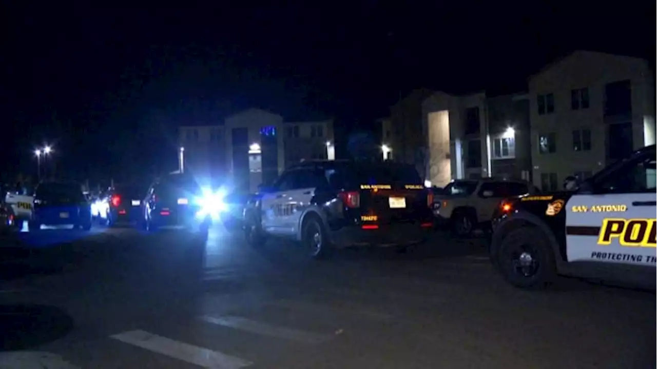 Man shot, killed inside Northeast Side apartment identified by medical examiner