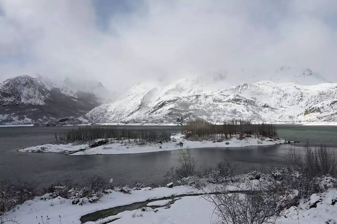 Frío invernal en España: siete comunidades en alerta por temperaturas bajo cero y heladas generalizadas en el interior y este peninsular