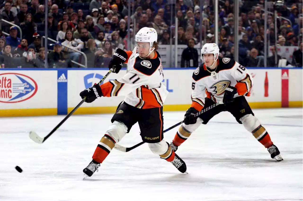 Ducks fall to Sabres after third-period collapse