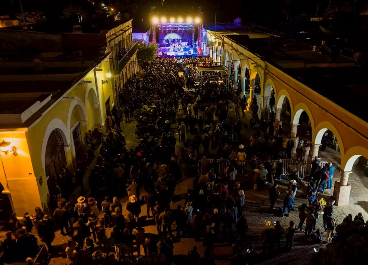 Exitoso inicio del Festival Alfonso Ortiz Tirado en Álamos, Sonora