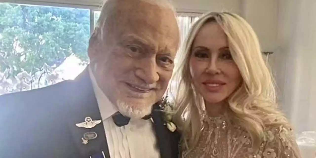 Astronauta “Buzz” Aldrin se casa al cumplir 93 años de edad con su 'amor de siempre'