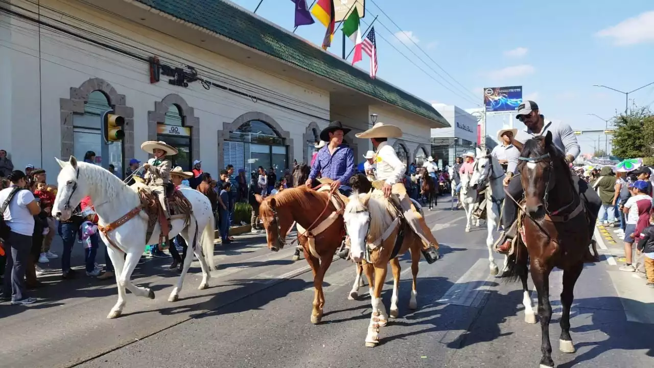 Tras dos años sin desfile, así se vivió el aniversario de León | FOTOS