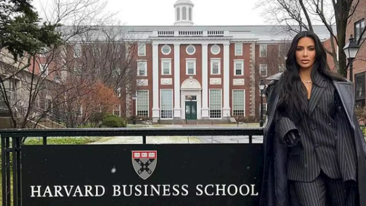 Qu’a été faire Kim Kardashian à Harvard ?