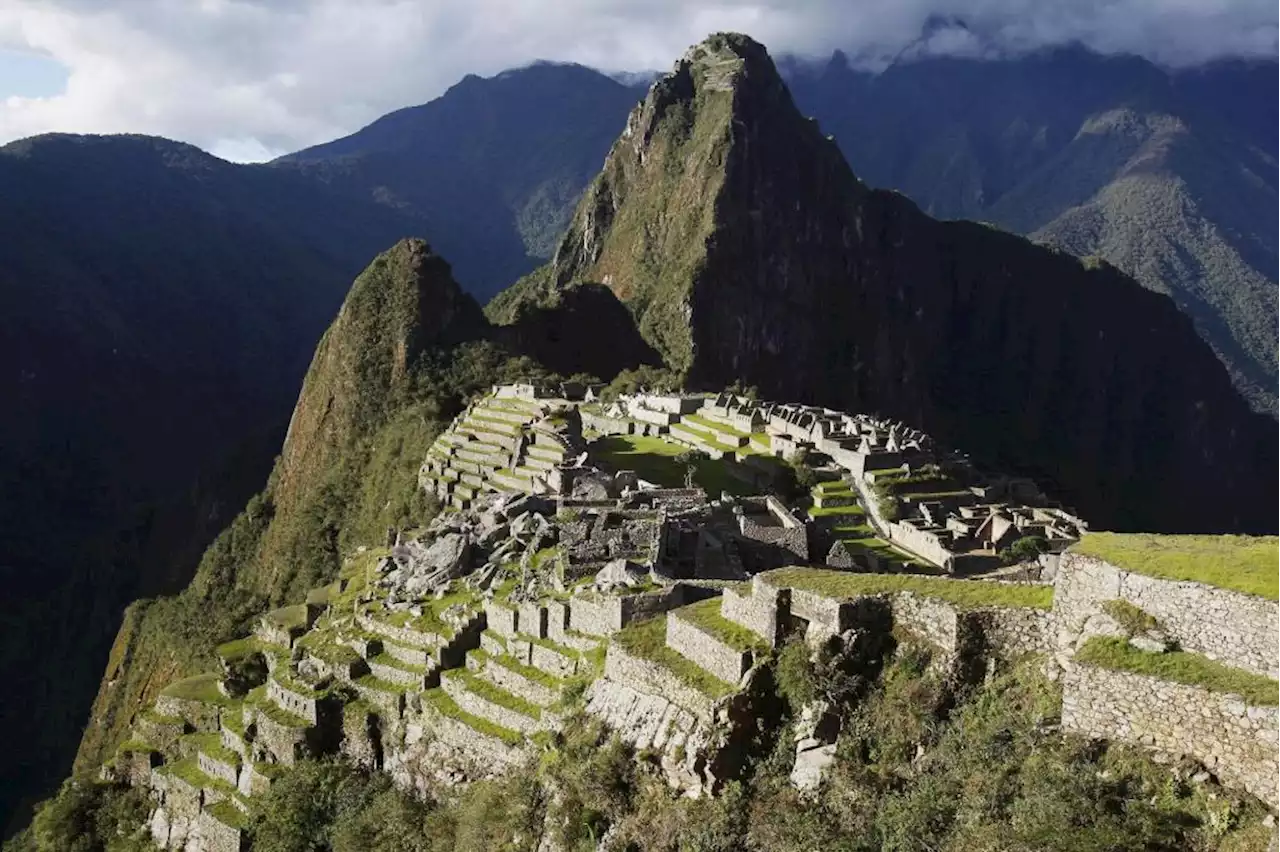 Entry to Machu Picchu suspended amid unrest in Peru