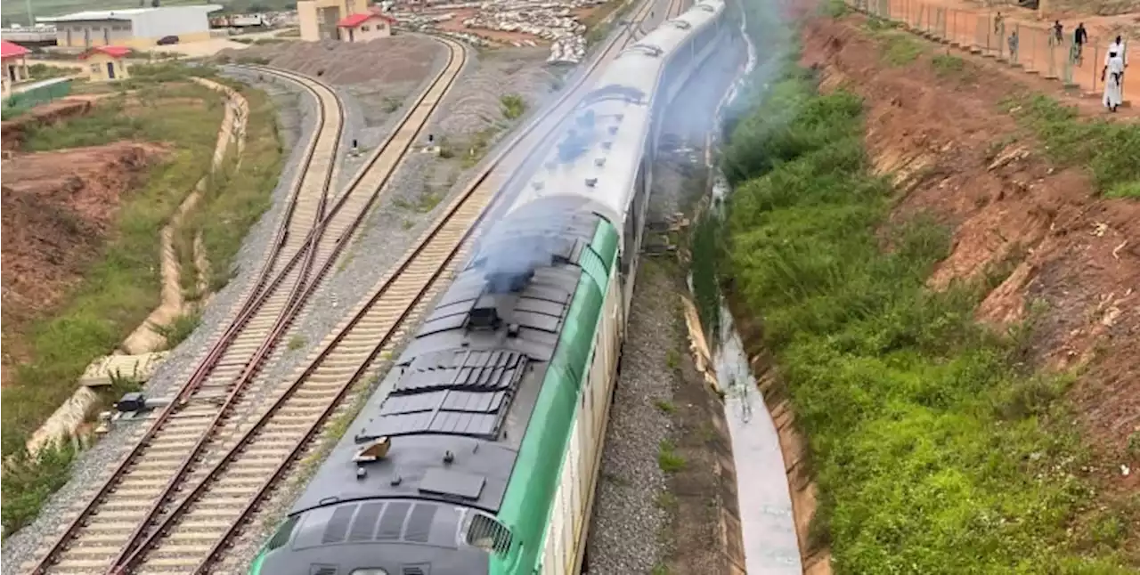 BREAKING: Passengers stranded as Warri-Itakpe train derails in Kogi forest