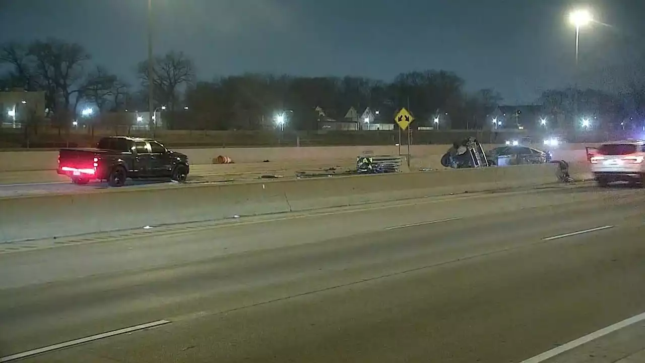 2 Dead and 5 Injured in Dan Ryan Expressway Crash, Authorities Say