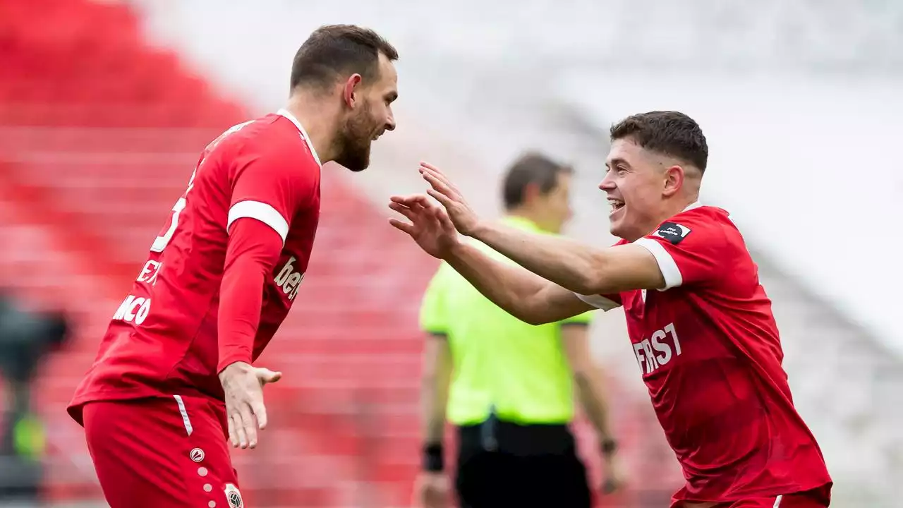 Vincent Janssen blijft scoren en helpt Antwerp aan zege op Standard Luik