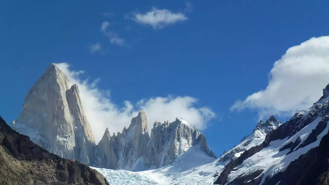 Dan por muertos a dos escaladores vascos tras ser arrastrados por una avalancha en el cerro Fitz Roy | Tras 48 horas sin indicios de vida