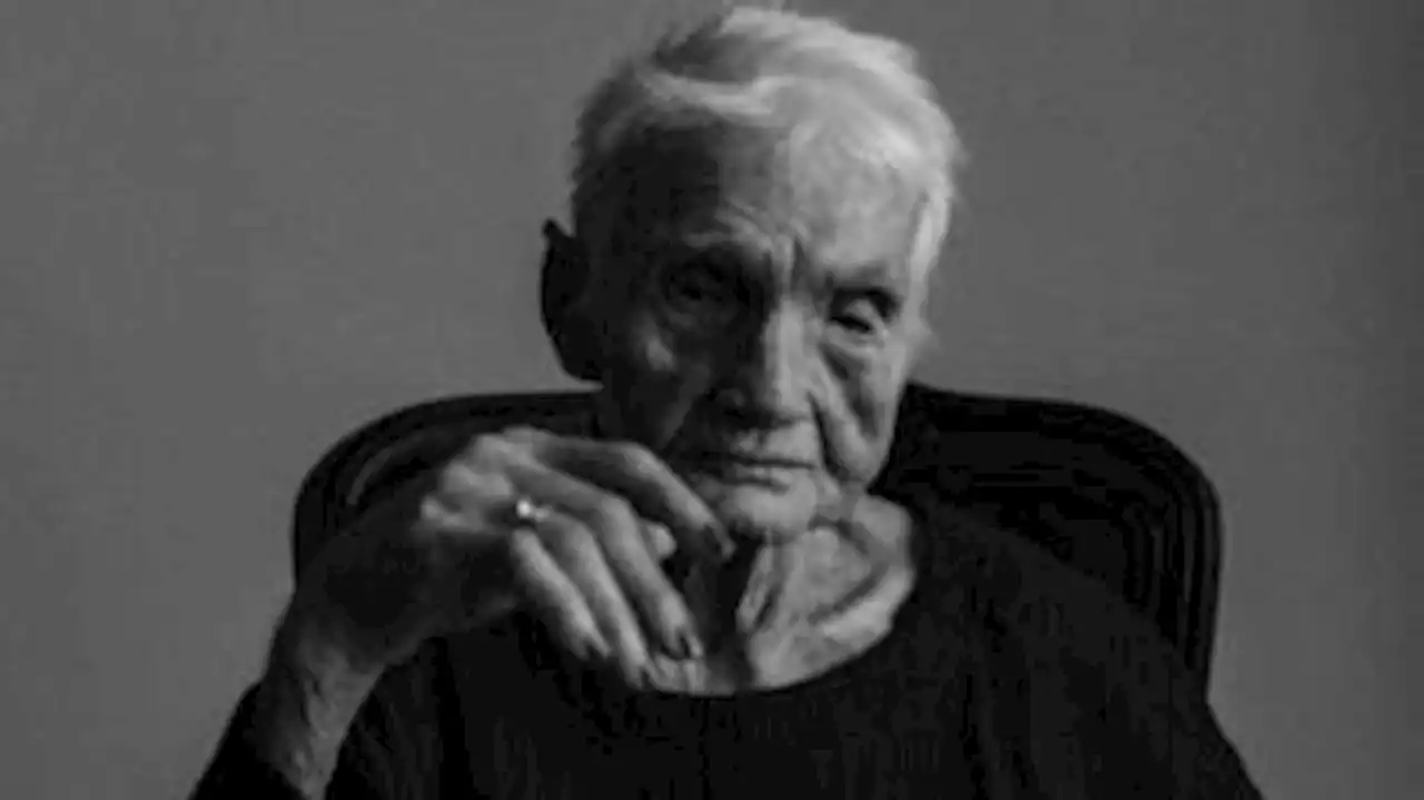 Idosa morre cinco dias após ganhar da neta ensaio fotográfico para celebrar 100 anos