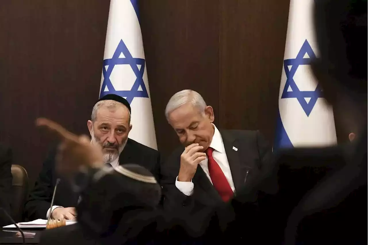 Netanyahu destituye a su ministro de Interior y de Sanidad, condenado por sobornos y fraude fiscal