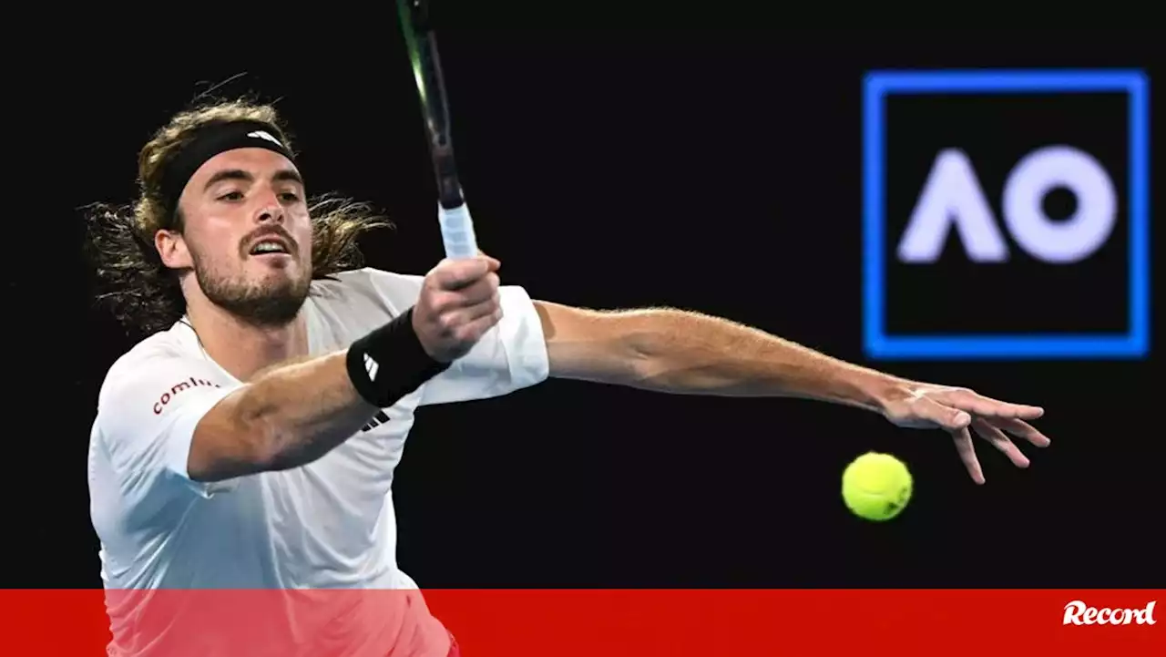 Tsitsipas segue para os quartos de final do Open da Austrália