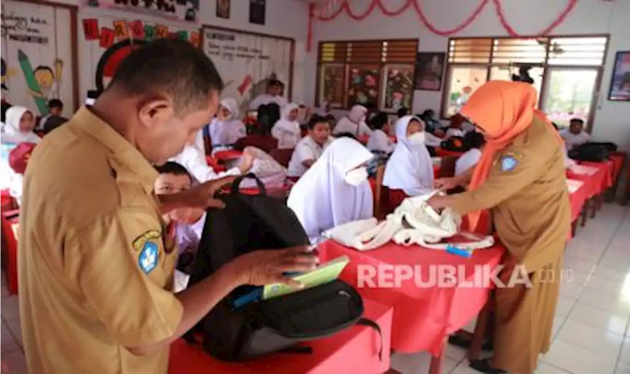 P2G Sayangkan Aksi Orang Tua Potong Rambut Guru |Republika Online