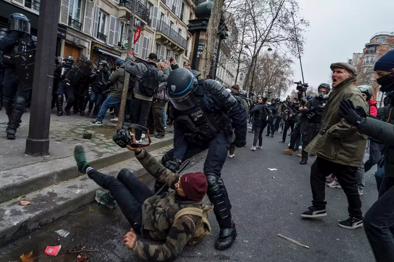 Manifestation du 19 janvier : un homme émasculé après un coup de matraque