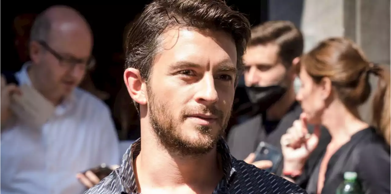 Jonathan Bailey (Anthony dans La Chronique des Bridgerton) : des fans ont trouvé son sosie et c'est un tennisman (PHOTO)