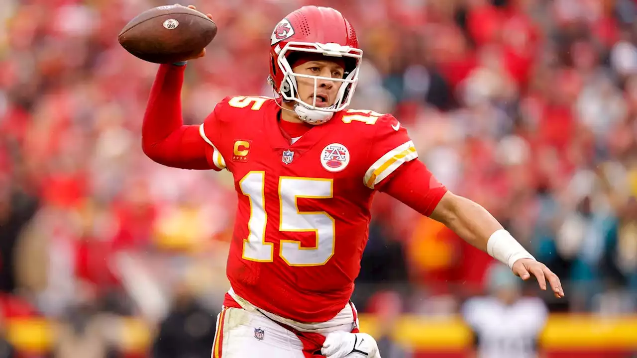 Chiefs QB Patrick Mahomes diagnosed with high ankle sprain, but expected to play AFC title game