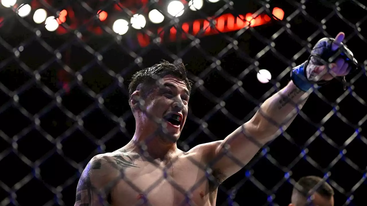 UFC 283: Brandon Moreno wins flyweight title via doctor stoppage in 4th bout vs. Deiveson Figueiredo