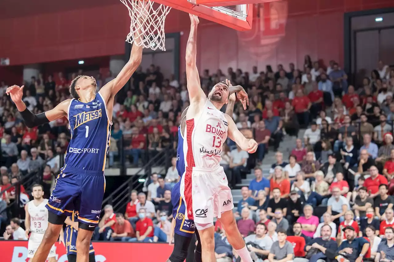 Pierre Pelos, le rookie parmi les 14 appelés en équipe de France en février - BeBasket