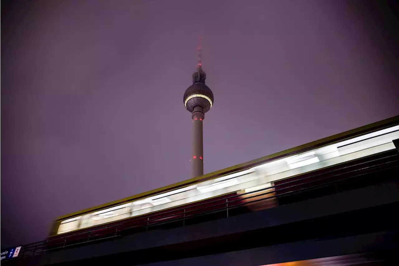 S-Bahn Berlin: Polizeieinsätze führen zu Störungen und Ausfällen am Montag