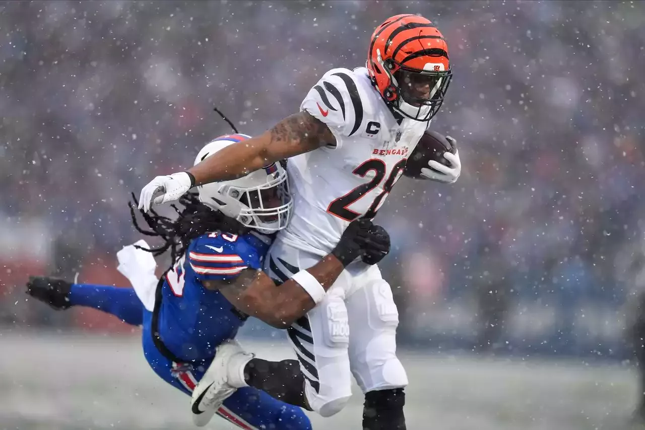 Bengals return to AFC championship with 27-10 rout of Bills