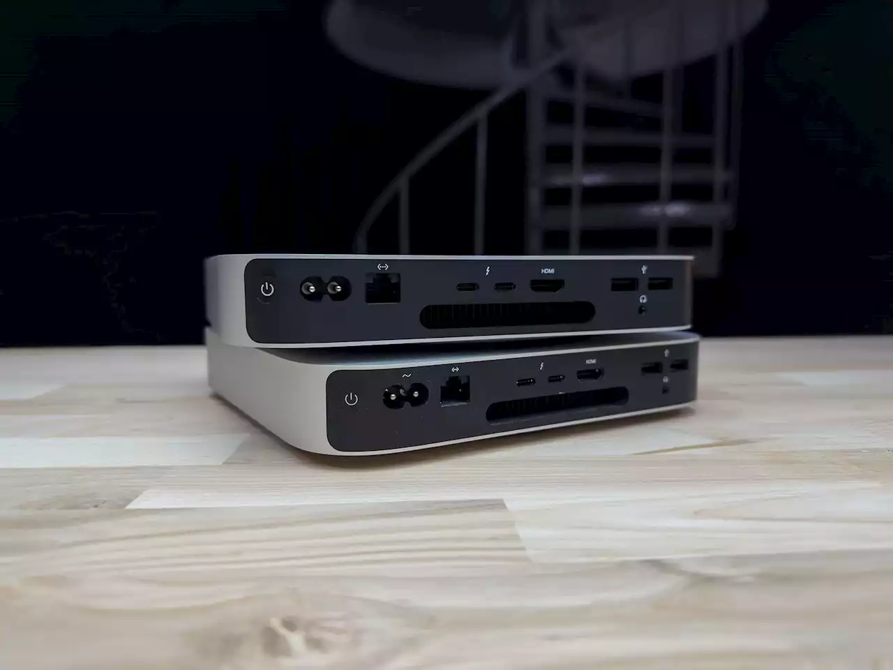 Vi har snabbkört nya Mac mini med M2. Samma lika, men bättre.