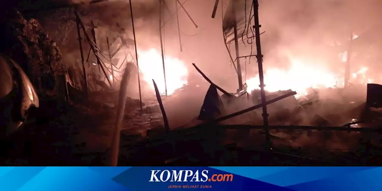 Lapak Barang Bekas di Cipayung Kebakaran, Diduga akibat Korsleting