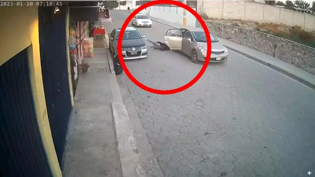 VIDEO: Intentan secuestrar a mamá; se arroja de auto en movimiento