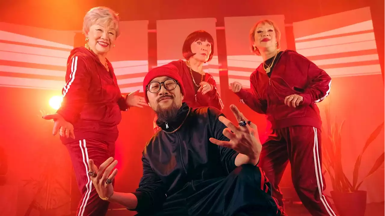 San Francisco Chinatown seniors welcome in the Lunar New Year with rap