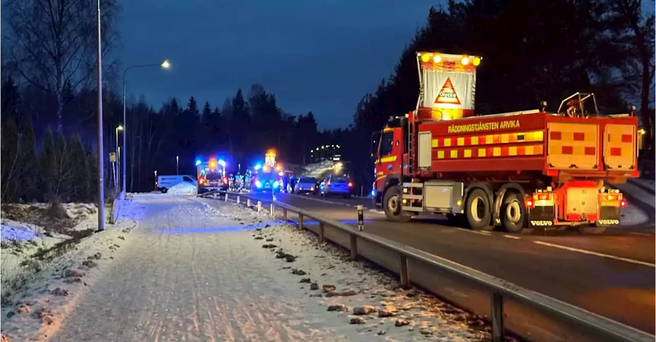 Masskrock utanför Arvika – tio personer inblandade