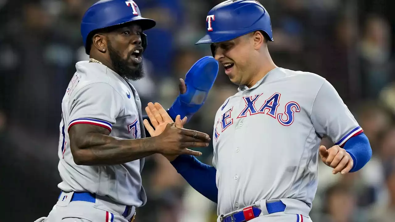 Rangers wrap up first playoff berth since 2016, help eliminate Mariners with 6-1 victory