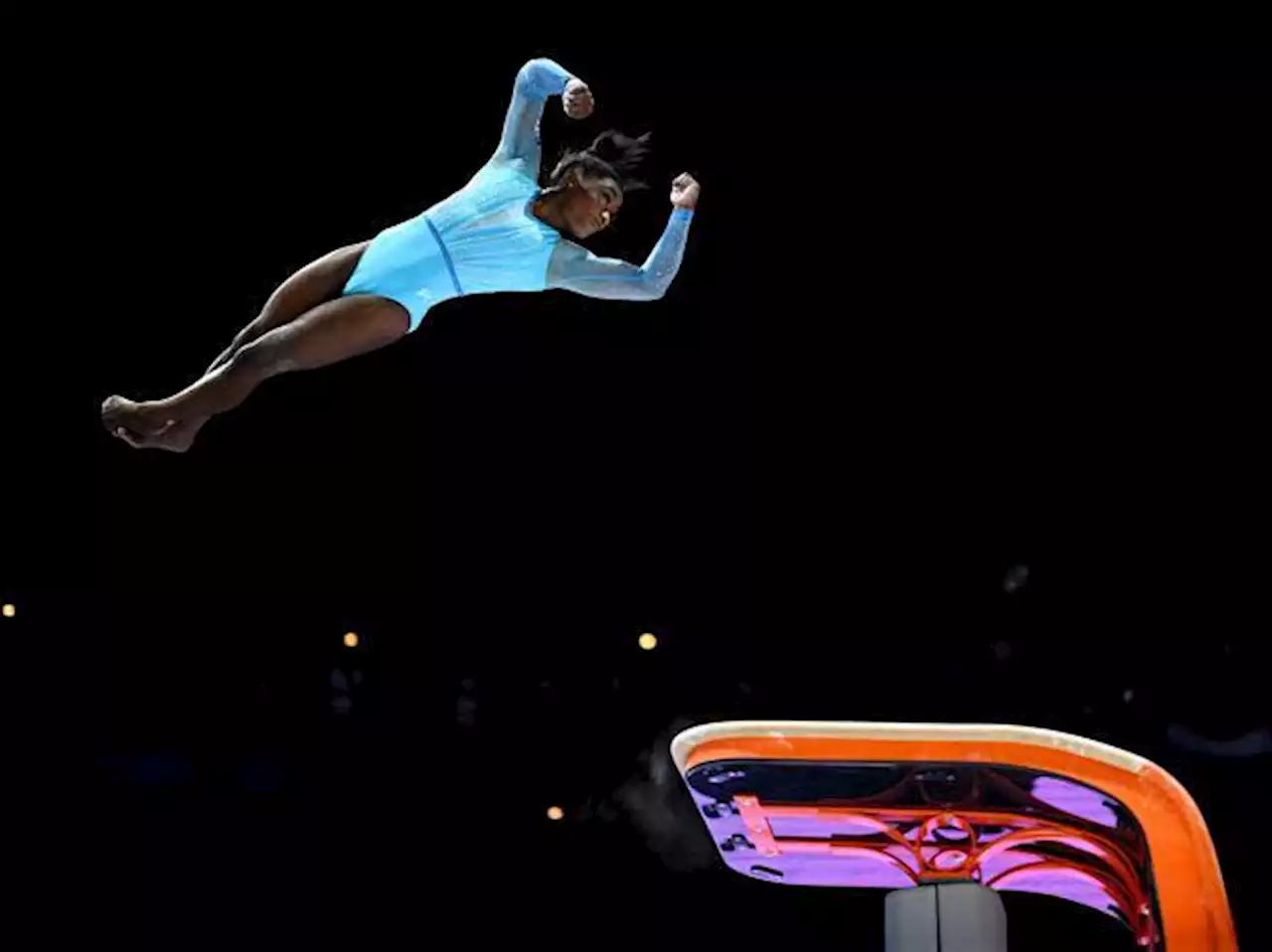 Simone Biles nella storia della ginnastica artistica ai Mondiali di Anversa: esegue il salto mai visto