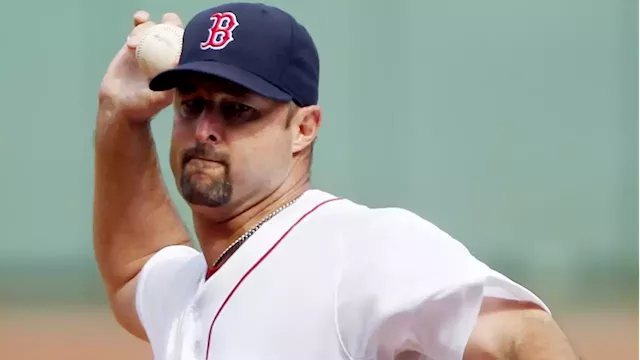 Tim Wakefield, 45-year-old knuckleballer, retires after 17 seasons with Boston  Red Sox – New York Daily News