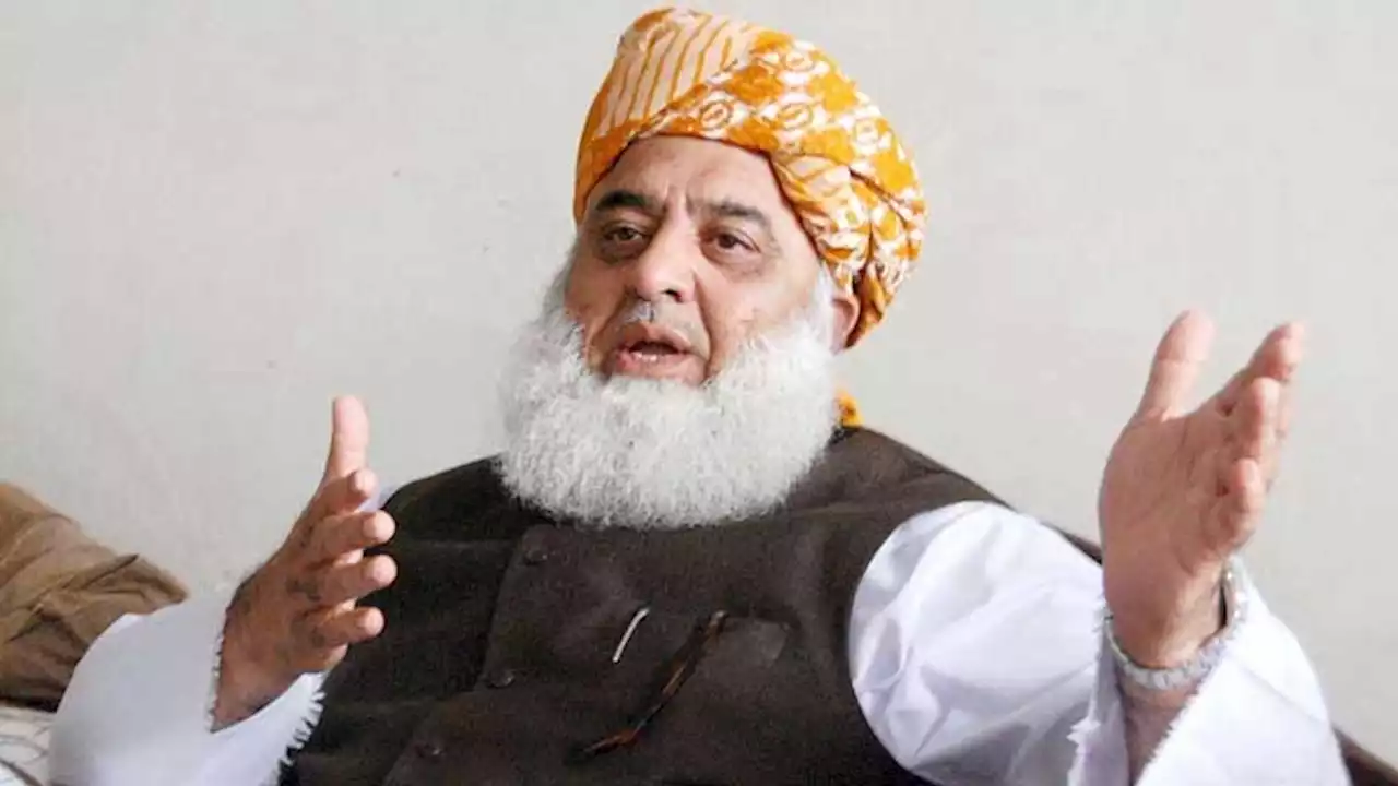 Fazl holds PTI responsible for current economic crisis