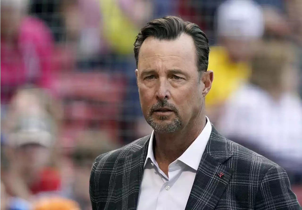 Tim Wakefield, who revived his career and Red Sox trophy case with knuckleball, has died at 57