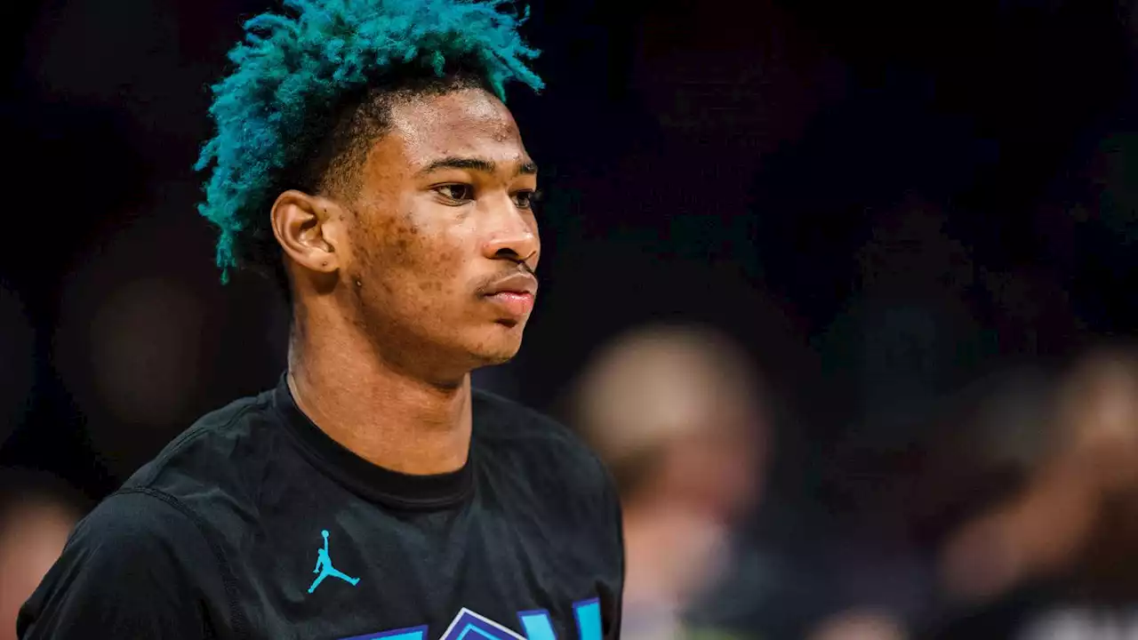 Hornets C Kai Jones to remain away from team indefinitely after bizarre social media posts