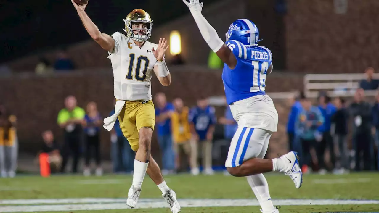 Sam Hartman leads No. 11 Notre Dame to thrilling 21-14 win over No. 17 Duke