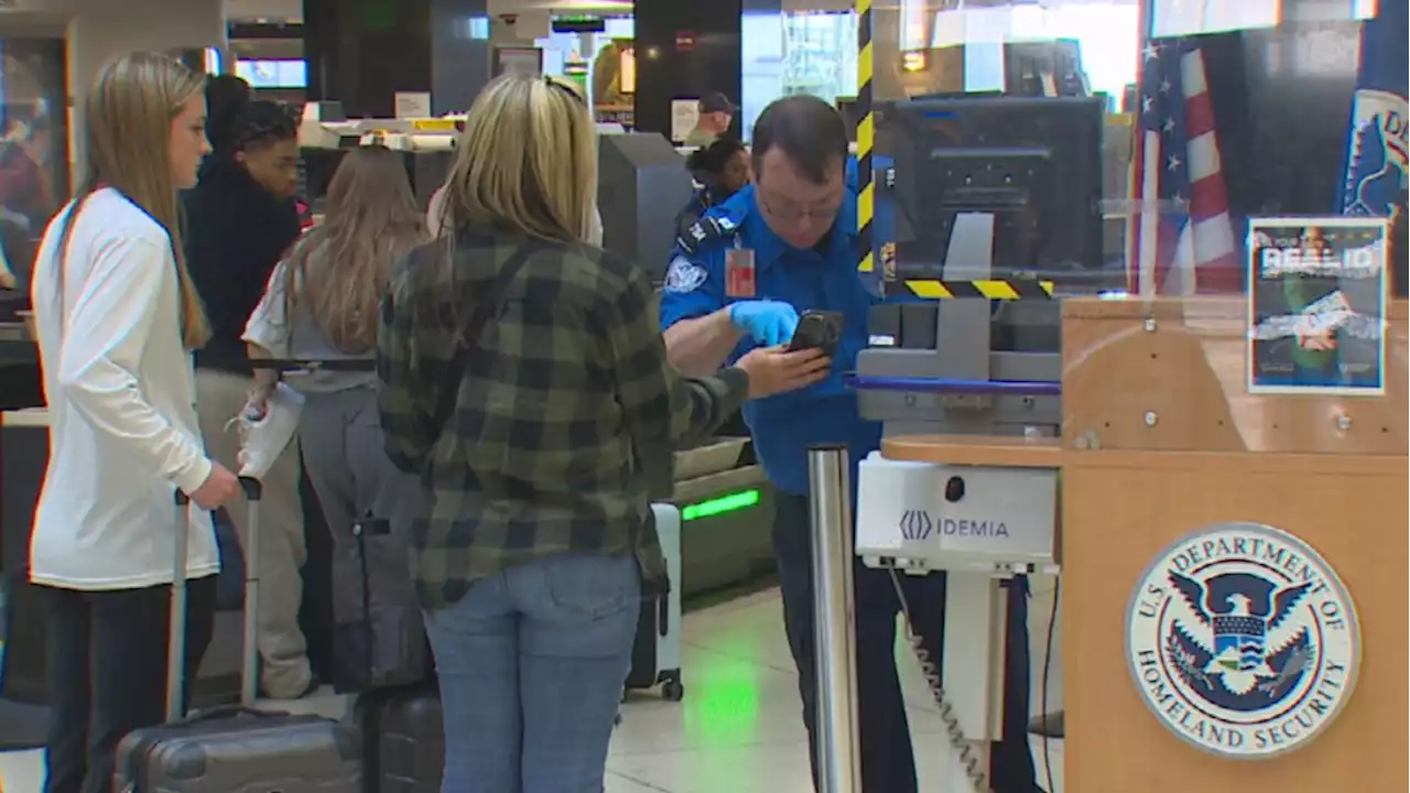 Looming government shutdown could delay flights, create longer lines at Sea-Tac airport