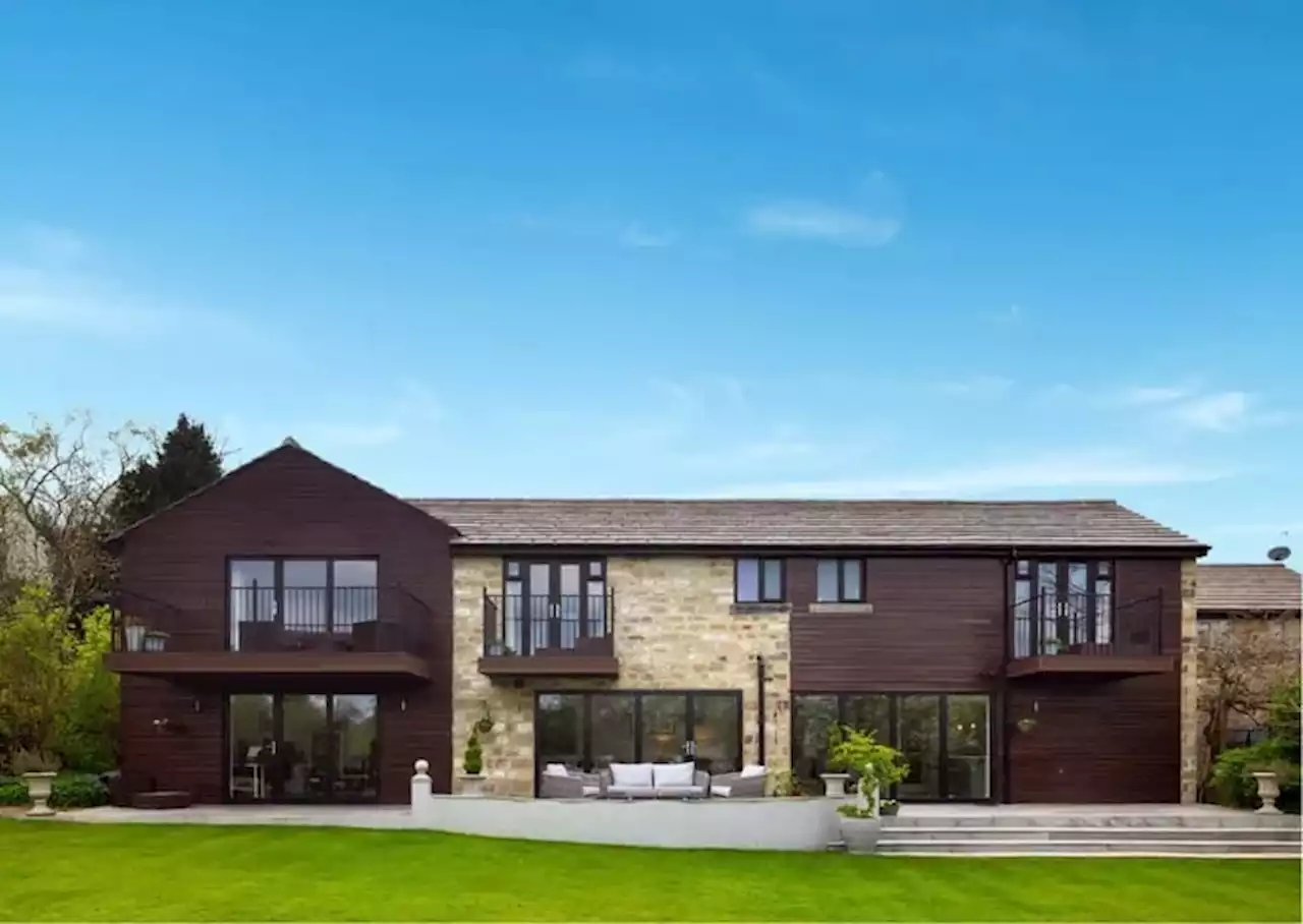 See this stunning six bedroom home full of luxury with private cinema room in Leeds