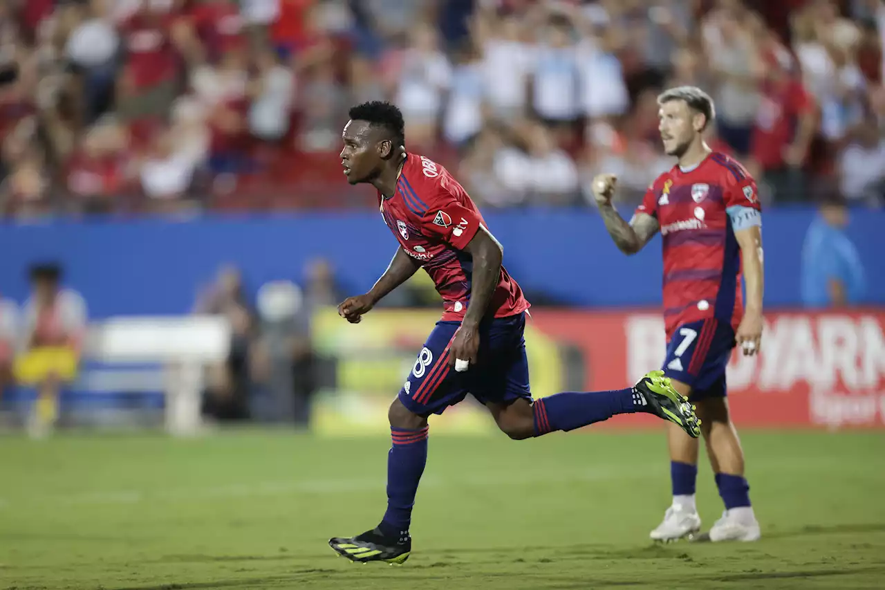 Dynamo play FC Dallas to scoreless draw behind Steve Clark's MLS-leading 12th clean sheet