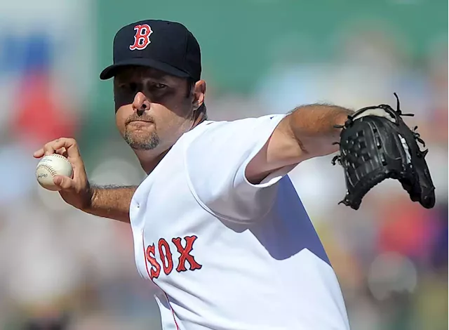 Boston Red Sox knuckleballer Tim Wakefield Dies suddenly ○Last