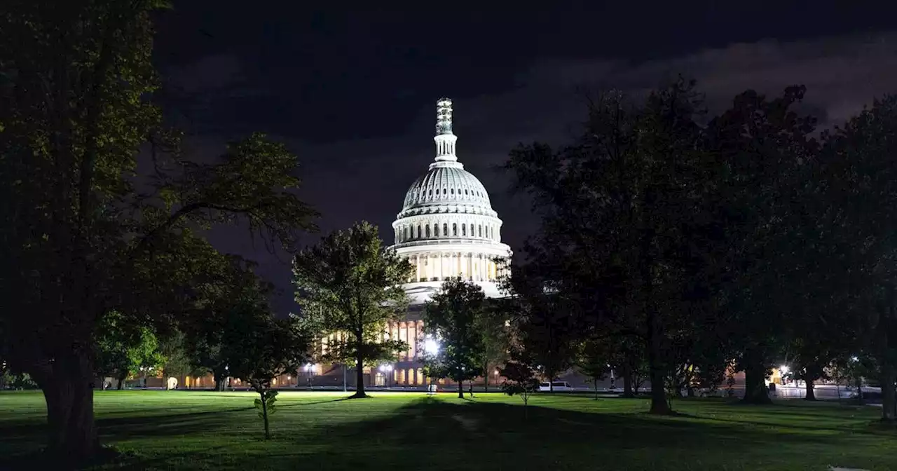 Biden unterschreibt Übergangshaushalt: US-Kongress verhindert Shutdown - Ukraine als großer Verlierer