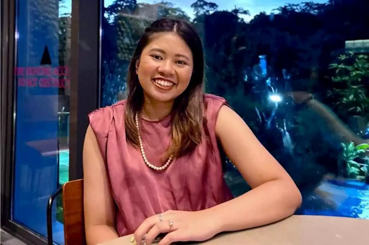 She struggled in school and financially, but is now a data analyst who mentors youth