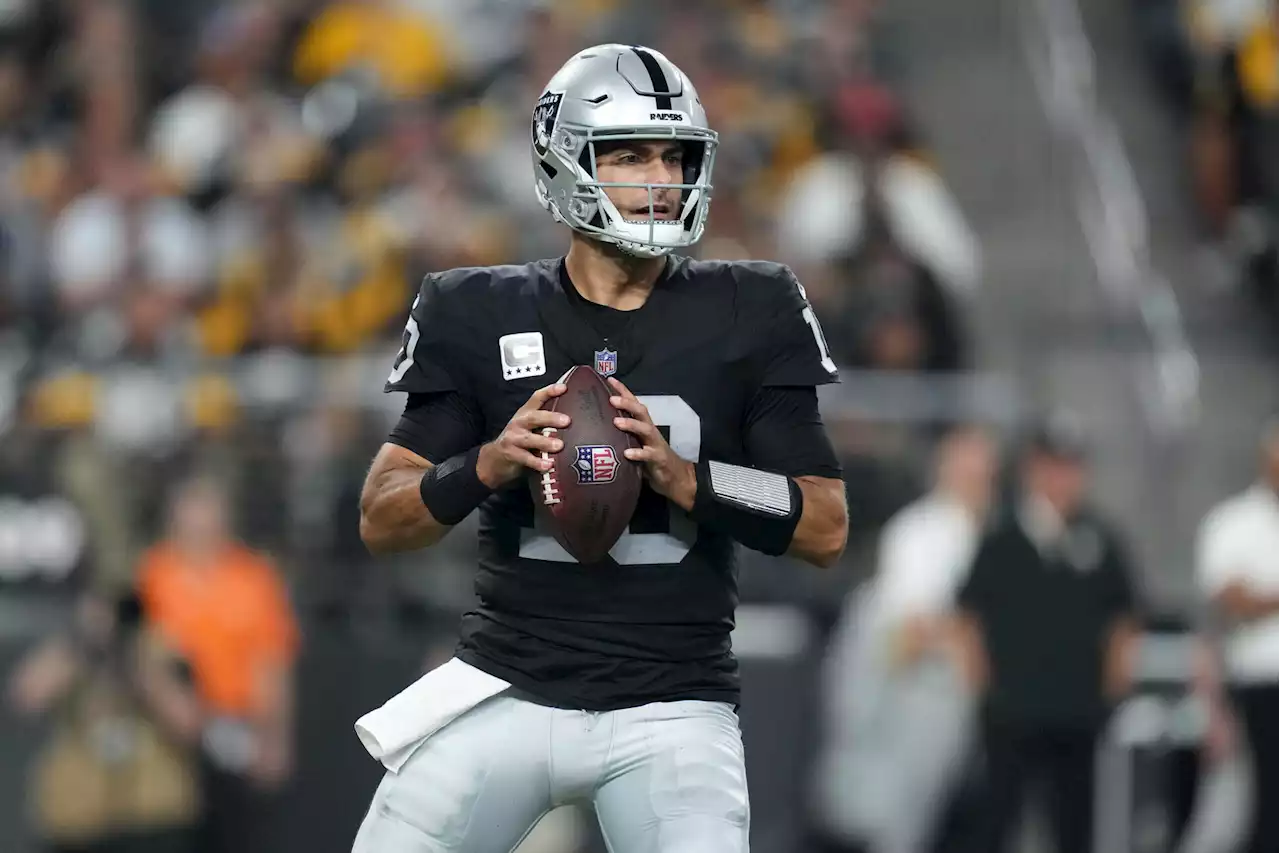Raiders' Garoppolo, Hobbs out vs. Chargers