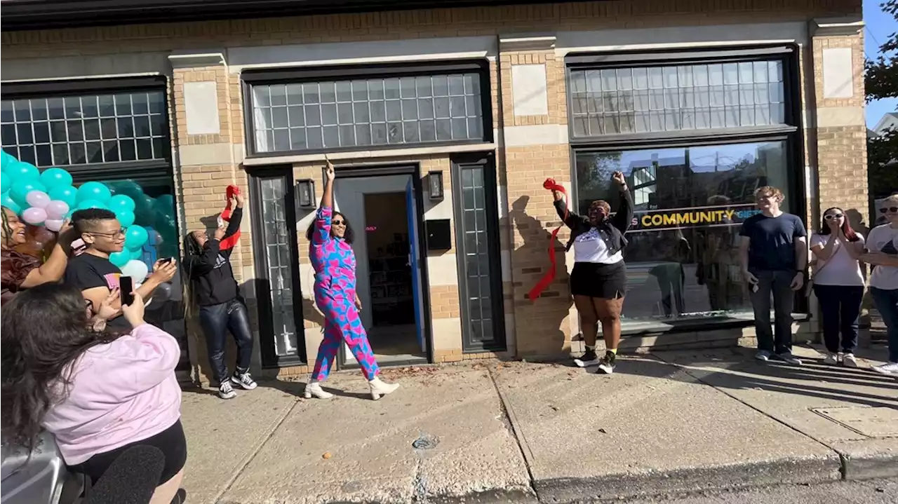 Loudmouth Books, a new Indy bookstore focusing on banned books, opens downtown