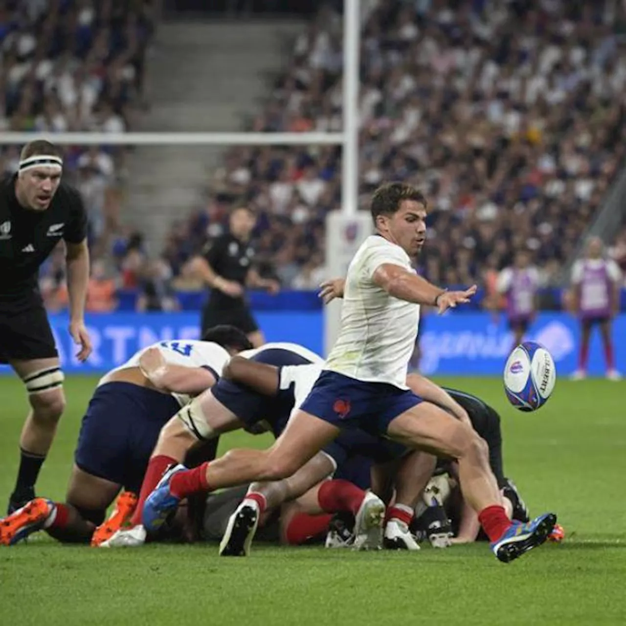 Les raisons pour lesquelles c'est toujours mieux avec Antoine Dupont chez les Bleus